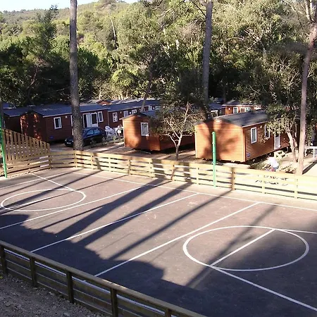 Camping Domaine Residentiel De Plein Air Odalys La Foret De Janas Six-Fours-les-Plages